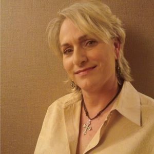 Meet your Posher, Becky